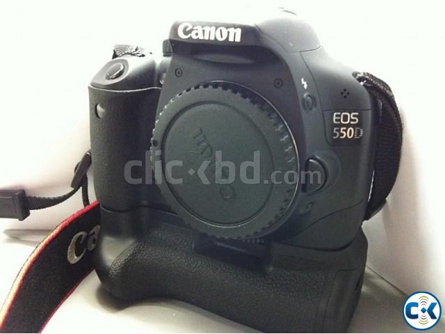 Canon 550D with 50mm and Vartical Grip large image 0