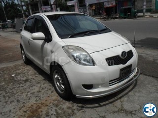 Toyota Vitz 05