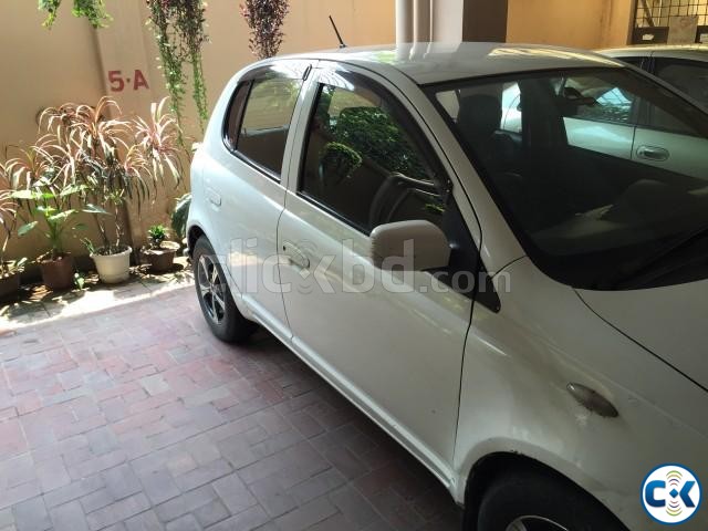 Toyota Vitz 1300 CC large image 0