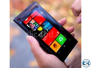 LUMIA 800 LIKE NEW WITH EVERYTHING..BLACK 16 GB..