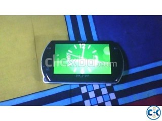 PSP GO 16GB Full Set Plus Carry Bag