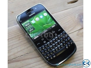 Nokia E6 touch and type good condition...