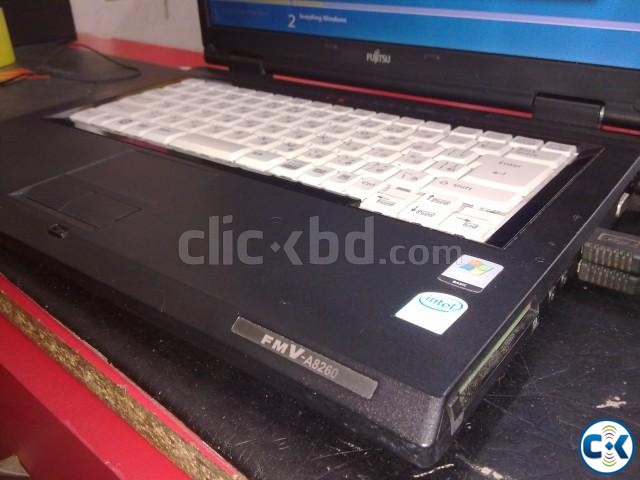 Fujitsu Genuine Vista Japani Laptop Only 12500 large image 0