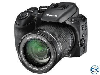 Fujifilm FinePix SL310 14 Megapixels 30X Zoom Camera