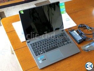 Boxed Never Used Acer Aspire v7.