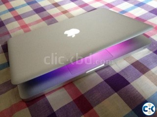 MacBook Pro 13.3 BAND NEW WARRENTY