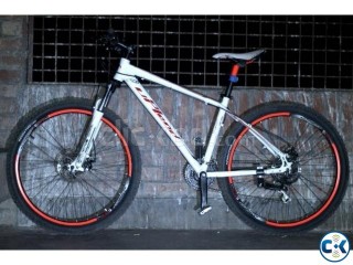 Upland Vanguard 200 650B