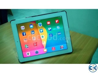 iPad 4 - 32GB Retina WiFi with exclusive HOCO cover