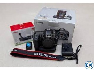 Brand New Canon EOS 5D Mark III Mark II Nikon D8000E Origin