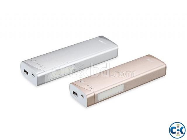 F D Lunar P2 Power Bank large image 0