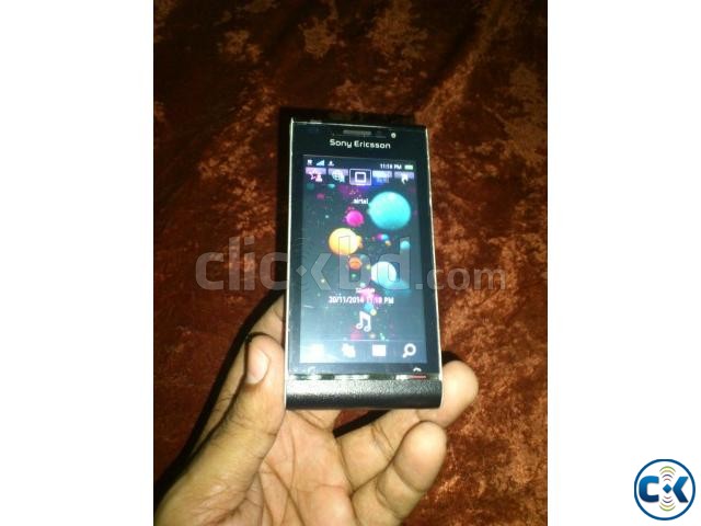 sl xchange sony ericsson satio 13mp cybershot wifi large image 0