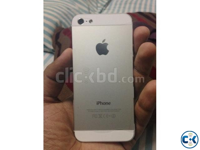 iPhone 5 White 16Gb Factory Unlock large image 0