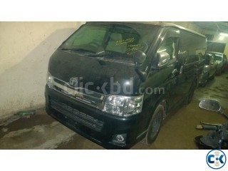 TOYOTA HIACE SUPER GL 2010