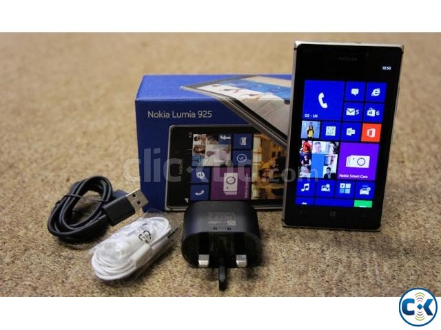 NOKIA LUMIA 925 100 FRESH WITH BOX EVERYTHING 2 MONTH USED large image 0