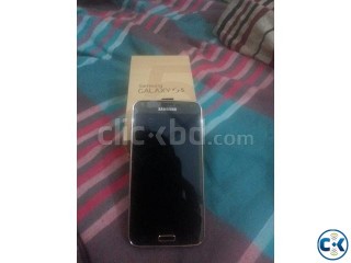 Brandnew Samsung s5 16 gb Coppergold bought from Australia