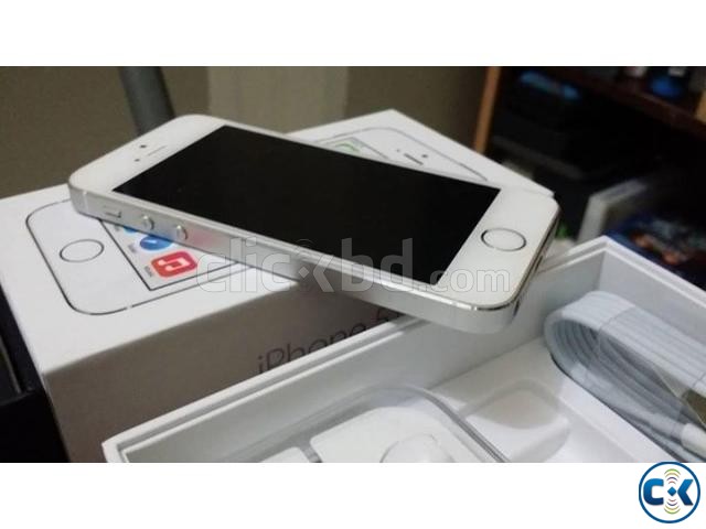 Apple iPhone 5s 16gb 32gb and 64gb large image 0