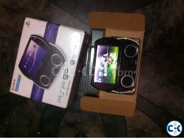 psp g 16gb new with 1000games n all acc box large image 0