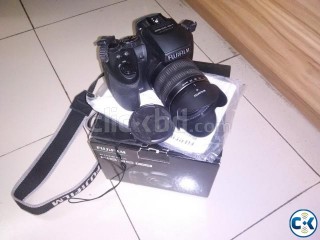 Fujifilm finepix HS35EXR Semi DSLR