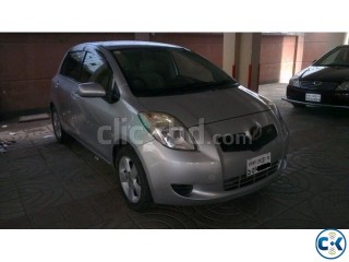 TOYOTA VITZ 2005 FL PACKAGE 1300 CC PUSH START 