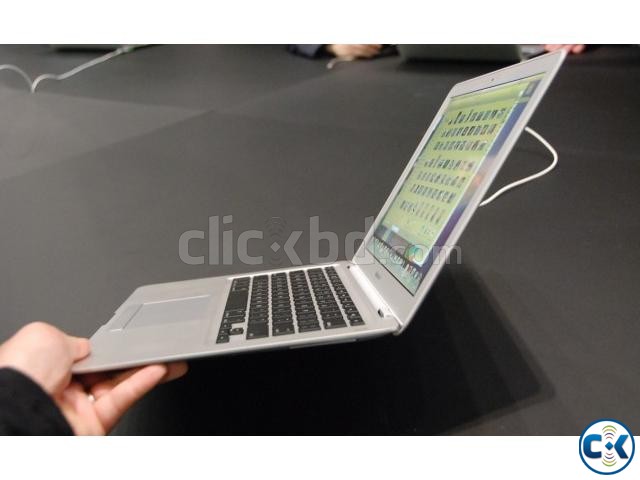 MacBook Air Latest Model -13.3 -4th gen i5-New from USA large image 0