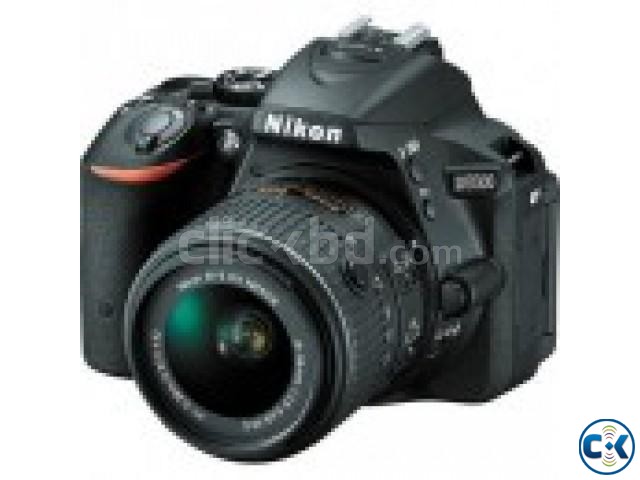 Nikon D5500 DSLr with 18-105 Lense large image 0