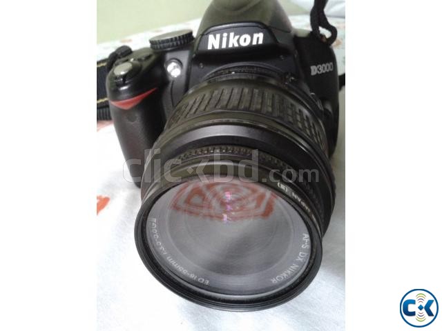 Nikon D3000 DSLR large image 0