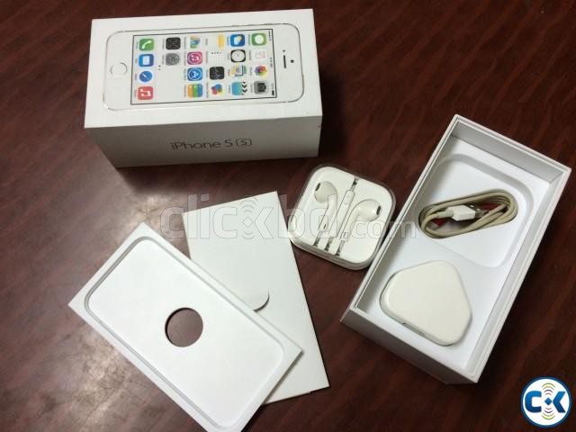 iPhone 5s 16 GB golden color large image 0