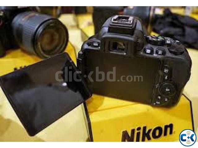 NIKON CAMERA D5500 DSLR CAMERA large image 0