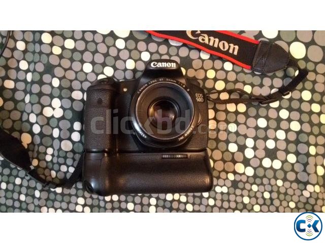 canon 60d with battery grip large image 0