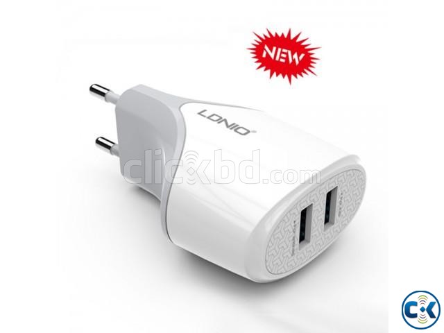 USB Charger 2-Port 2.1A EU Plug large image 0