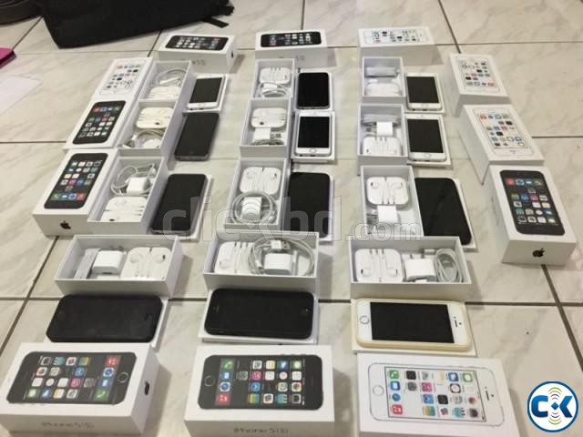 TWELVE iPhone 5s 32gb 64gb large image 0