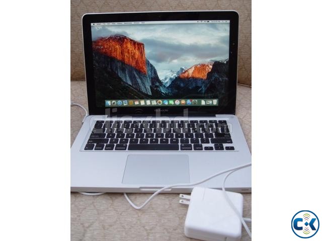 Apple Macbook Pro 13 i5 with Warranty large image 0