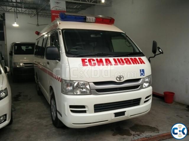 Toyota Hiace Ambulance 2010 large image 0