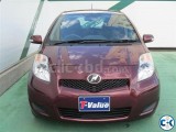 Toyota Vitz FL red wine