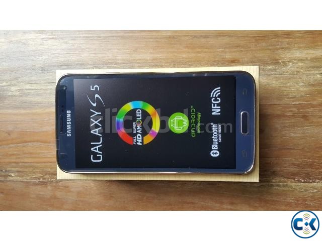 Galaxy S5 intact New full BoX large image 0