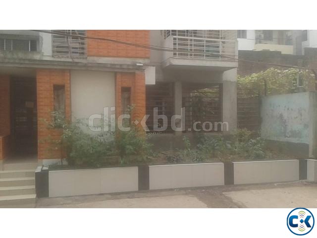 Readymate Flat In West Dhanmondi large image 0