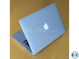 Apple MacBook Pro i5 4GB 750GB HDD 5 Hours Charge