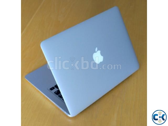 Apple MacBook Pro i5 4GB 750GB HDD 5 Hours Charge large image 0