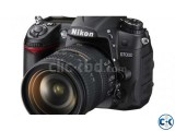 Nikon D7000 DSLR Camera with 18-105mm Lens