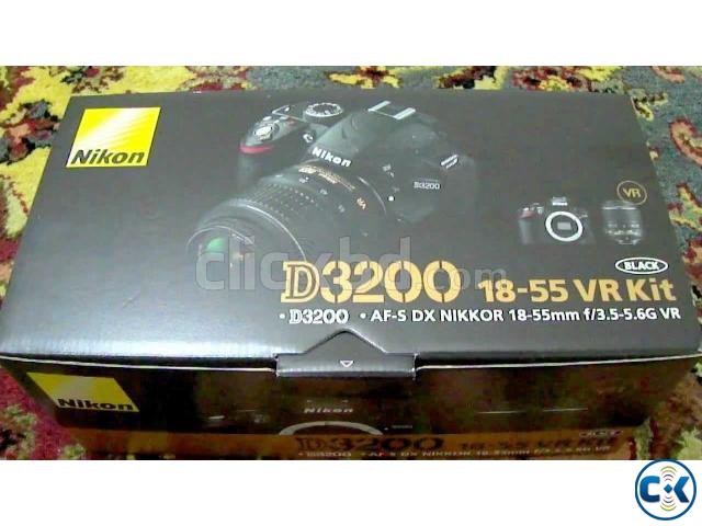 Nikon D3200 Brand New Condition Boxed large image 0