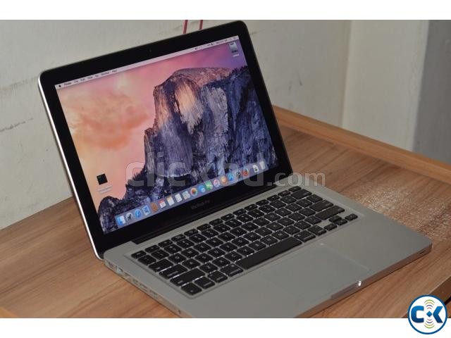 Apple MacBook Pro i5 4GB 750GB HDD 5 Hours Charge large image 0