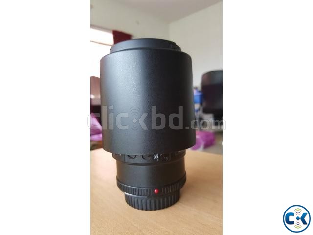 Canon Macro Lens EF 100mm 1 2.8 L IS USM large image 0