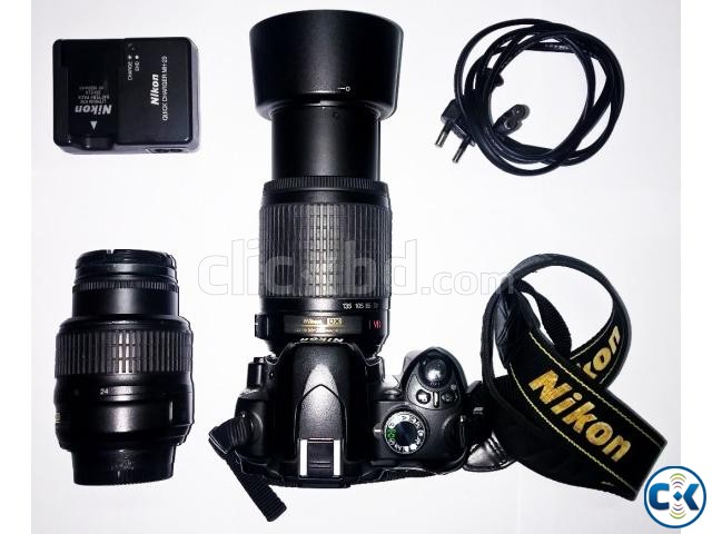 Nikon DSLR Camera d60 2 lenses large image 0