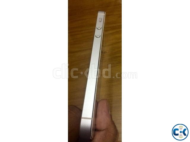 Original Iphone 5 16GB Silver  large image 0