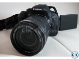 Canon EOS x7i 700D with 18-135mm STM