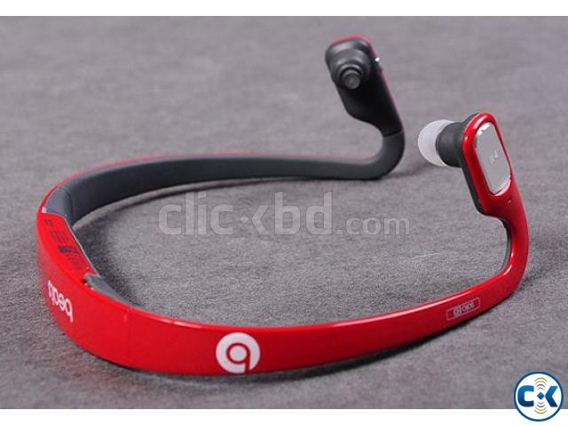 Beats Sports Bluetooth Headsets large image 0