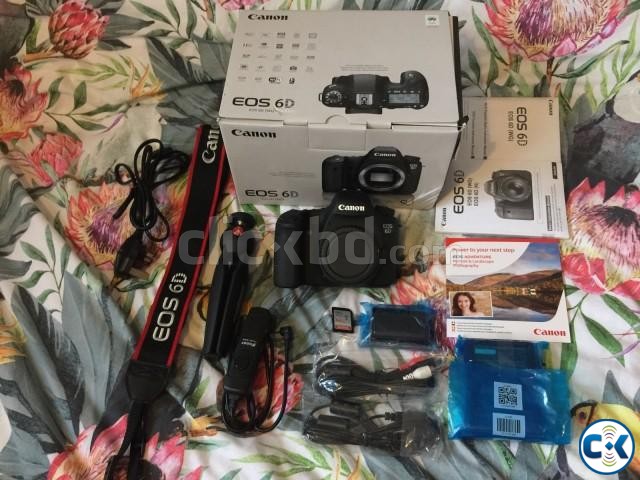 Canon SOS 6D Full Frame Camera with Lens. large image 0