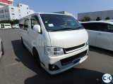 HIACE SUPER GL With SUNROOF