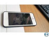 Apple I-Phone 5 White 32 GB Almost Brand New