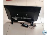 Sony Bravia W60D 32 HD Wi-Fi Internet LED TV